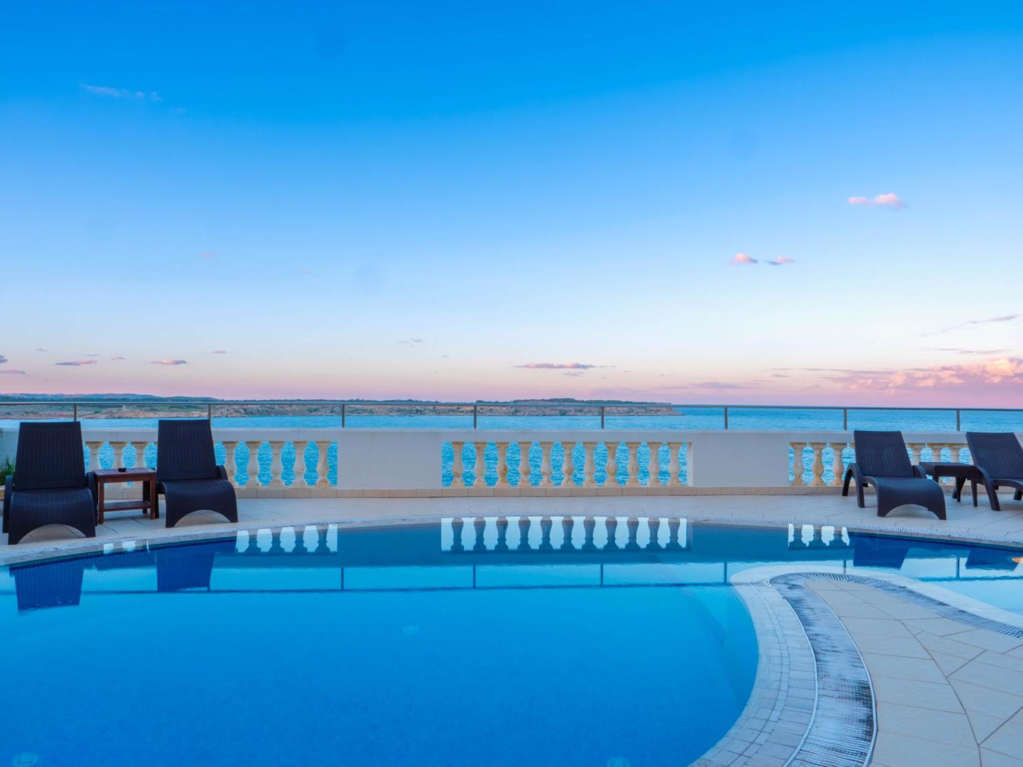 Villa Palma - Sunset Sea Views With Pool, Jacuzzi, Sauna And Games Room Mellieħa Extérieur photo